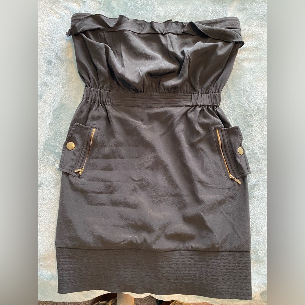 Bebe - Wide Elastic Tube Dress w/ Pockets